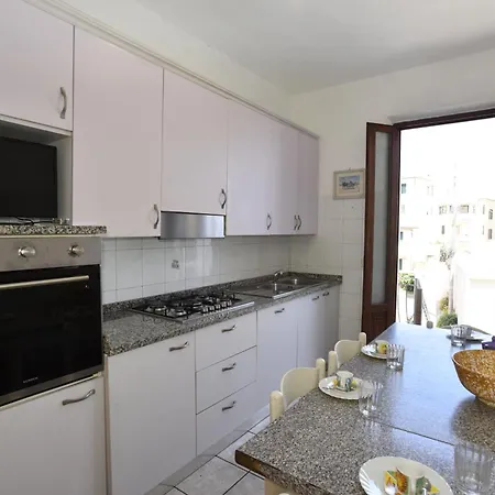 Quadrilocale Ciliegio - Centralissimo, Vicino Al Mare Apartment *