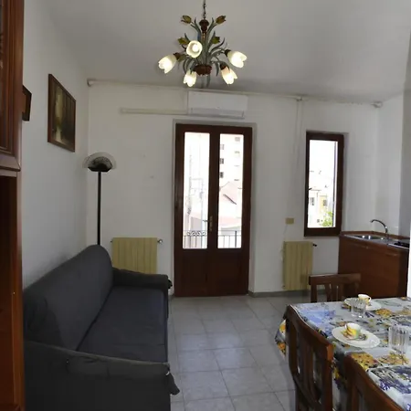 Quadrilocale Ciliegio - Centralissimo, Vicino Al Mare Apartament *
