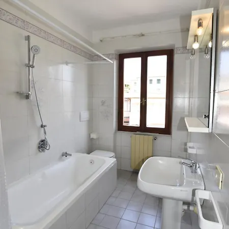 Apartament Quadrilocale Ciliegio - Centralissimo, Vicino Al Mare *