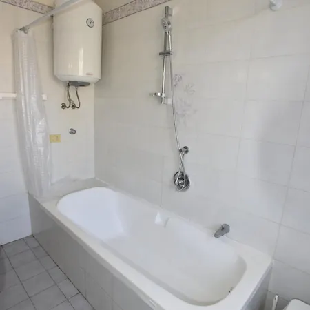 Quadrilocale Ciliegio - Centralissimo, Vicino Al Mare Apartmán